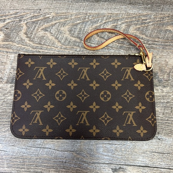 SOLD IN STORE Louis Vuitton Monogram  NEVERFULL  with Pochette - Picture 17 of 17
